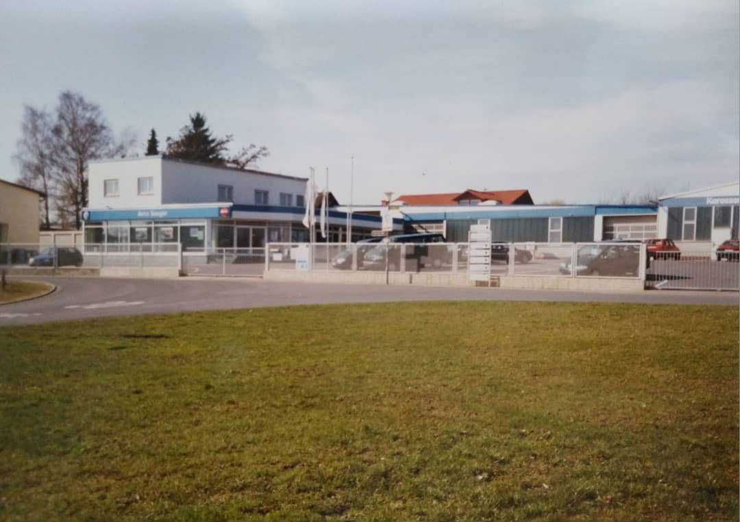 Karosserie- und Lackierhalle 1988